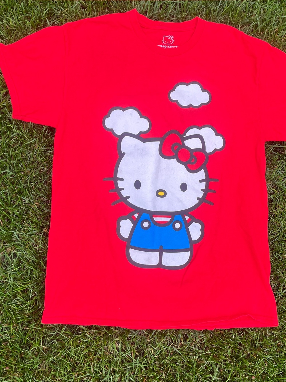 Hello Kitty Tee - Picture 2 of 5